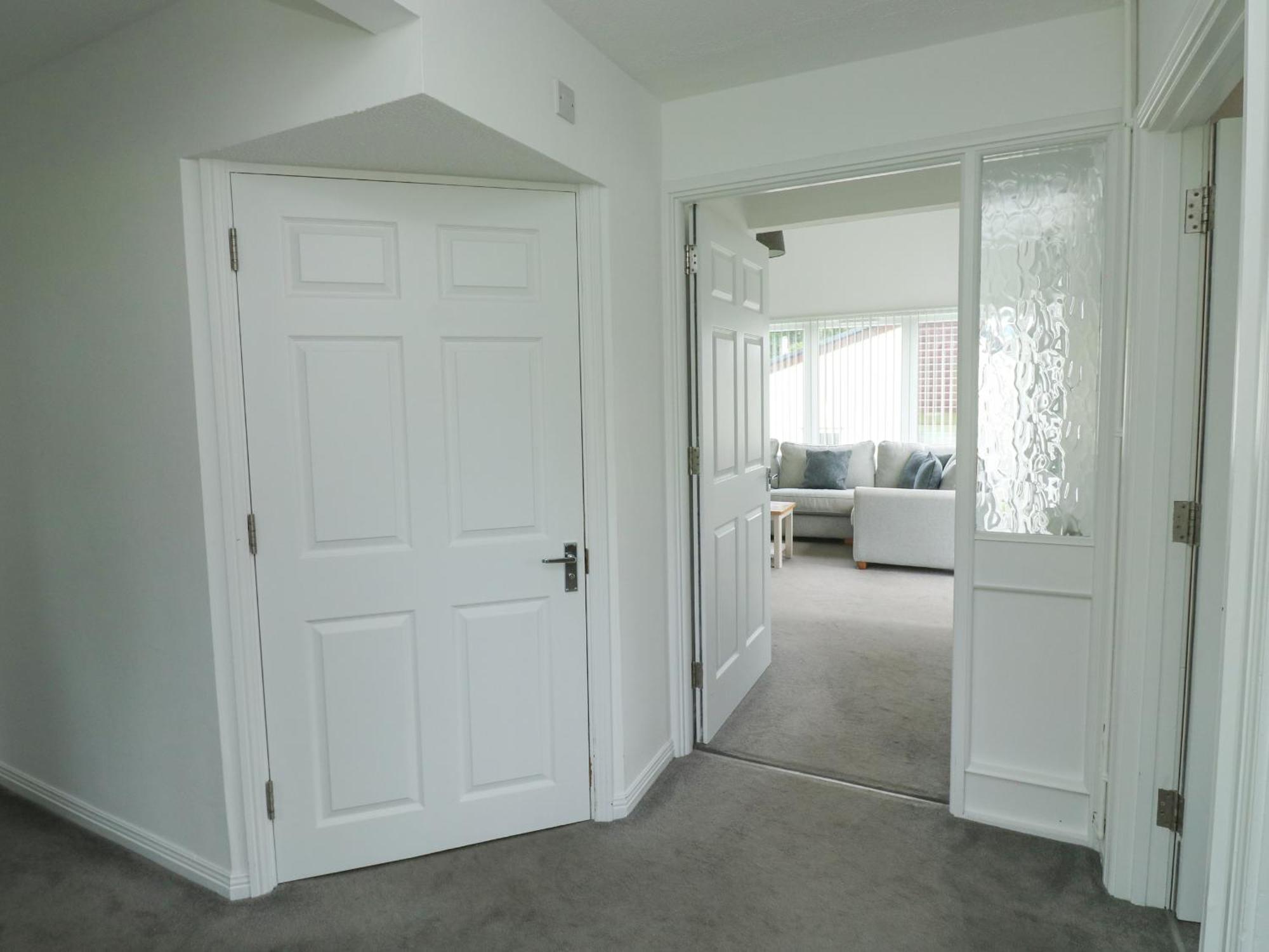 Harcombe House Bungalow 1 Нютън Абът Екстериор снимка