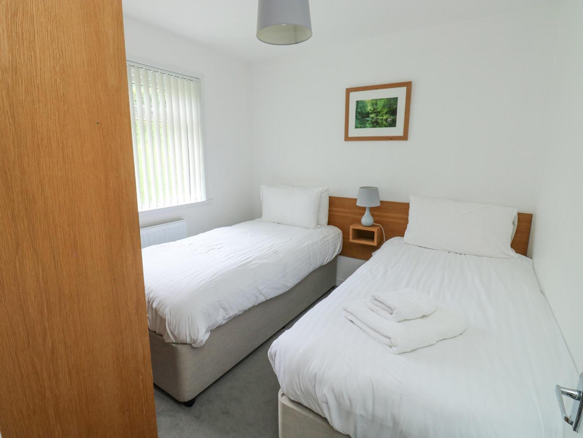 Harcombe House Bungalow 1 Нютън Абът Екстериор снимка
